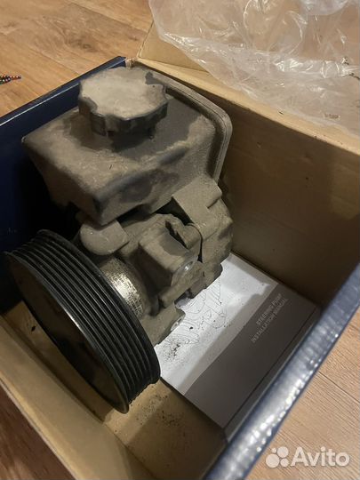 Насос гур mercedes w 204