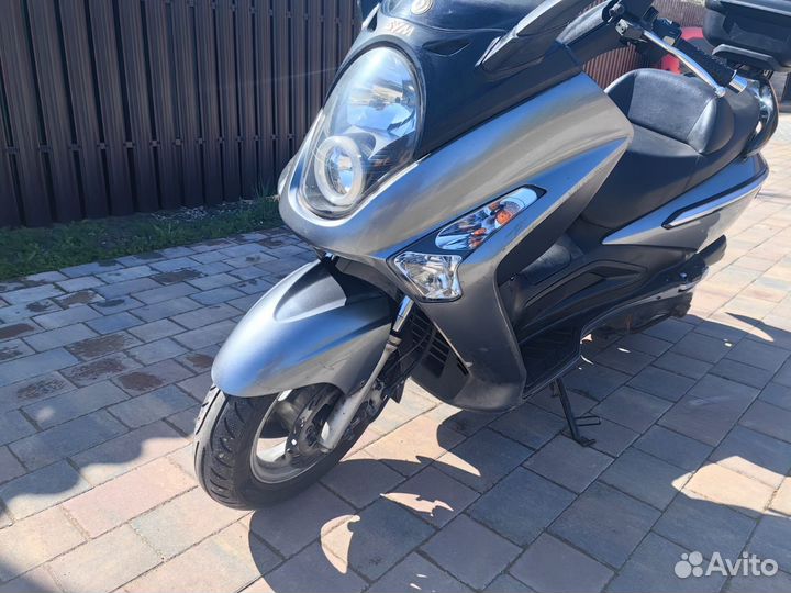 Макси скутер Sym gts250