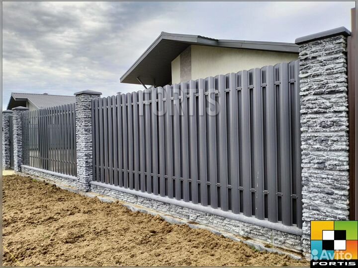 Забор из блоков, столбовые блоки, крышки, столб