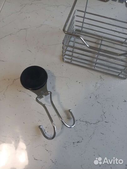 Полка для ванной металлическая