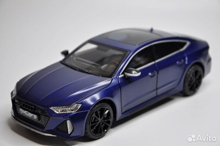 Модель автомобиля Audi RS7 Sportback металл