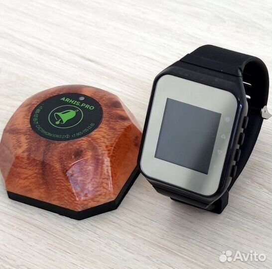 Кнопка вызова официанта с часами-пейджером