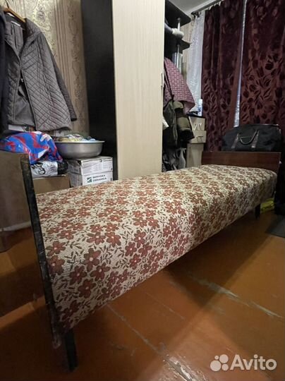 Кровать односпальная с матрасом