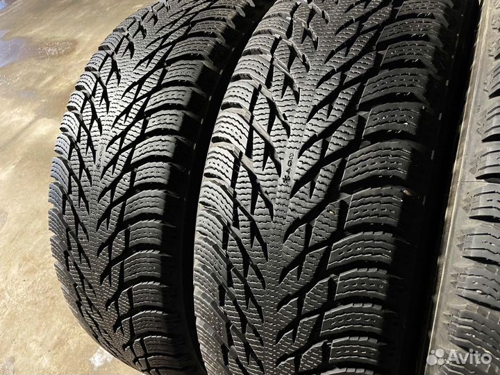 Nokian Tyres Hakkapeliitta R3 235/60 R18