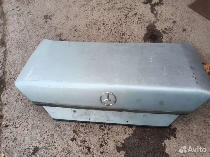 Крышка багажника Mercedes w124