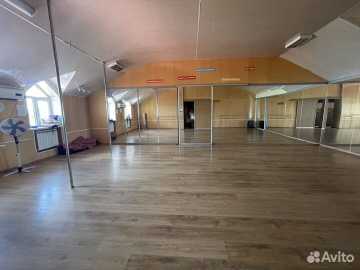 Аренда зала для танцев на Западном