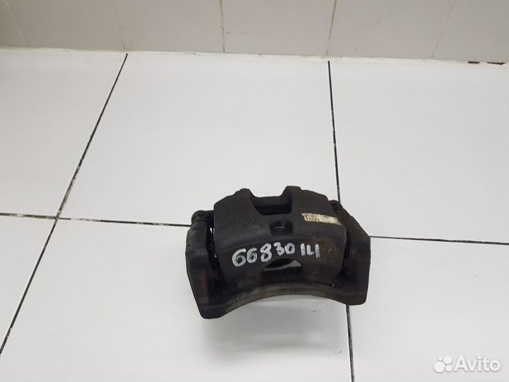 Суппорт передний левый (Genesis G70)