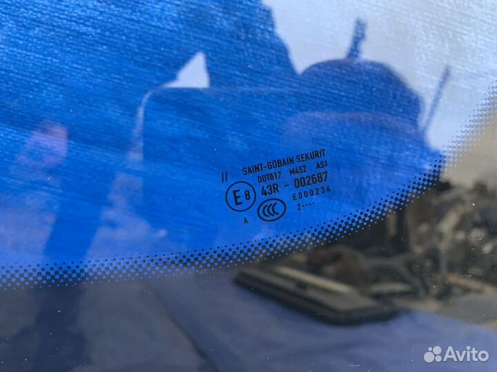 Стекло лобовое ветровое Touareg NF / FL