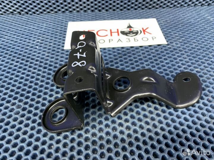 Кронштейн блока ABS Audi Q7