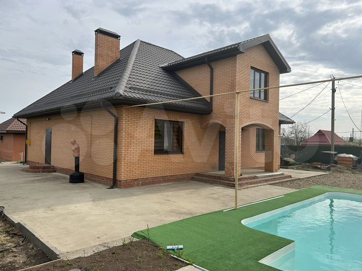 Дом 195 м² на участке 15 сот.