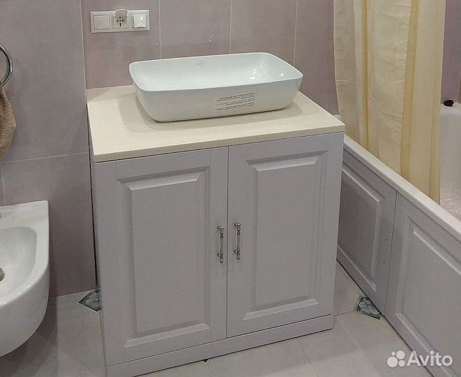 Тумба под раковину с фасадами с филенкой на заказ