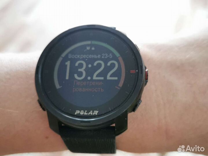 Часы Polar grit x