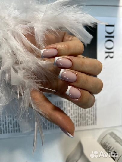 Мастер маникюра и педикюра