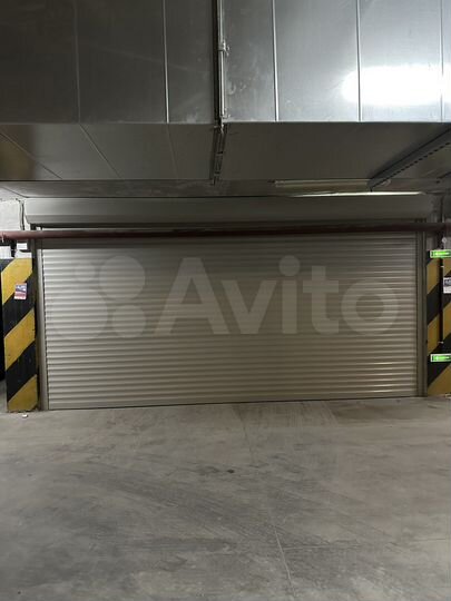 Машиноместо, > 30 м²