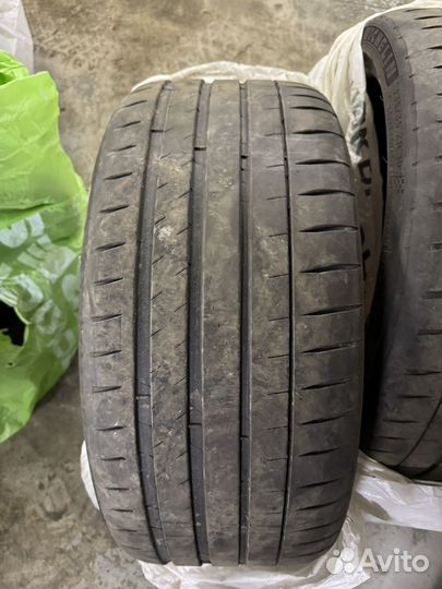 Michelin Pilot Sport 4 S 235/35 R19