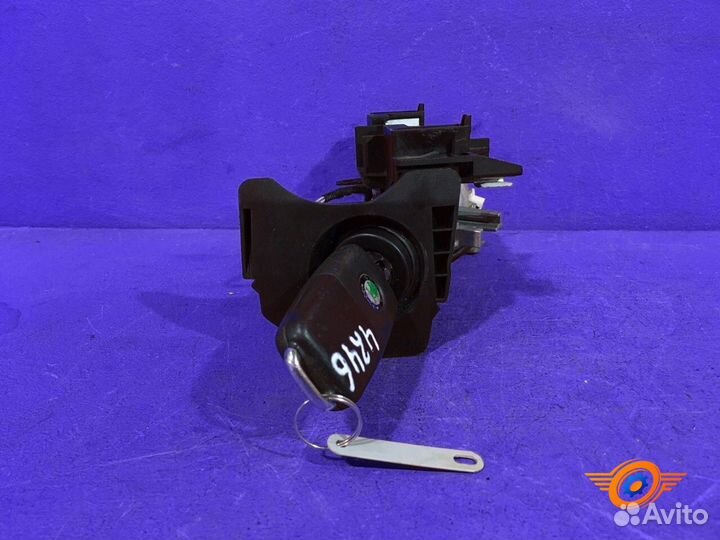 Замок зажигания Skoda Yeti хетчбэк cbzb 1.2L 1197