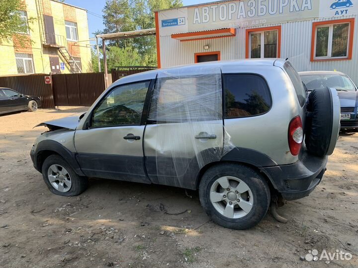 В разборе Chevrolet niva 2014 1.7
