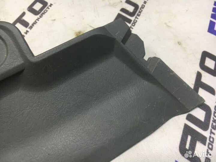 Накладка центральной консоли левая Киа Спектра