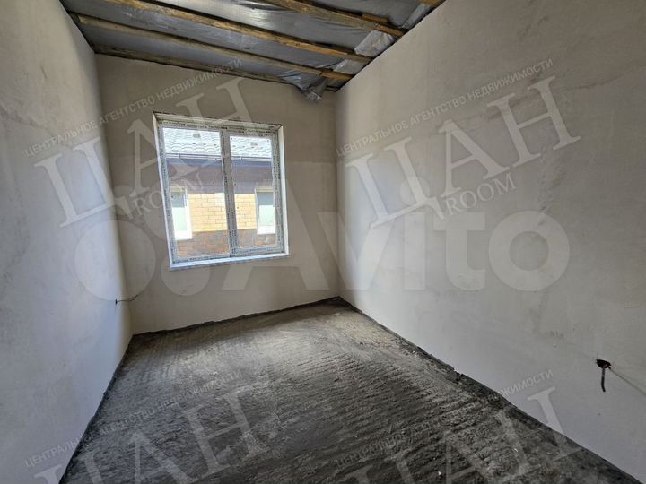 Дом 135 м² на участке 4 сот.