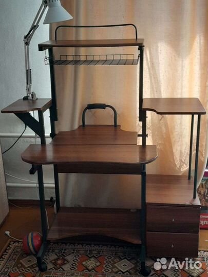 Компьютерный стол