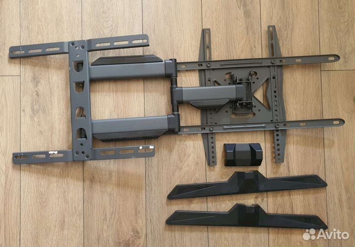 Кронштейн для телевизора поворотный
