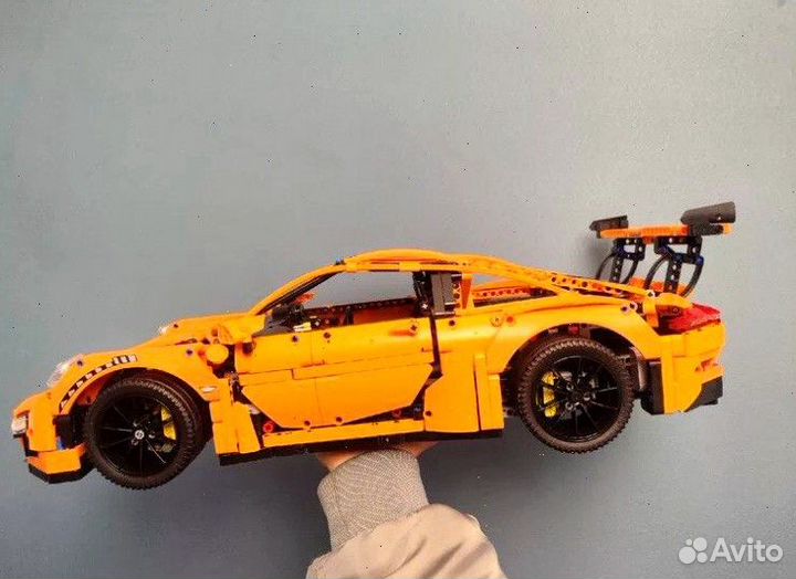 Конструктор Porsche 911 GT3 RS в ярком цвете