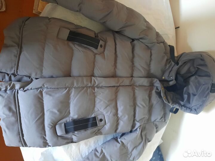 Легкий пуховик новый