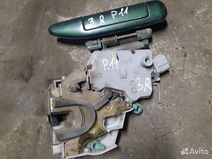 Замок двери nissan primera p11