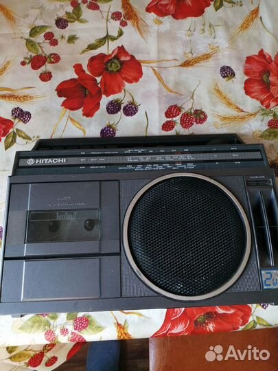 Кассетная магнитола hitachi