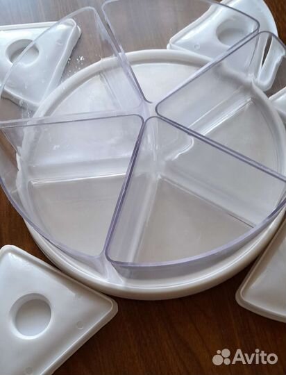 Менажница с крышкой (пластик)