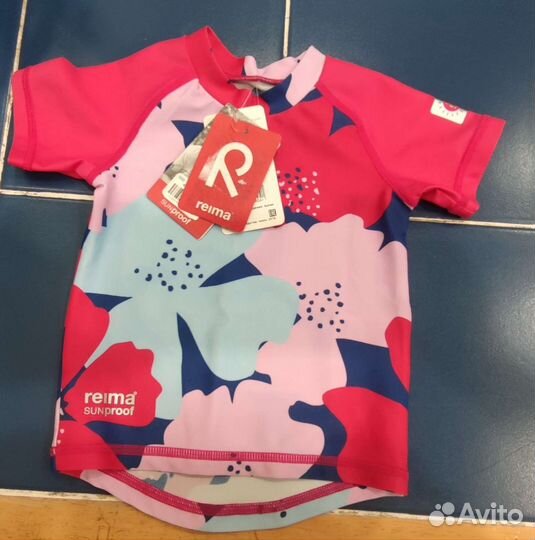 Купальная футболка