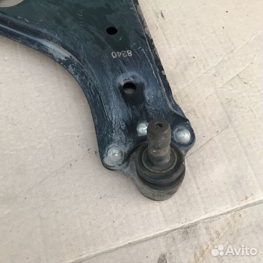 Рычаг передний правый Opel Vectra B