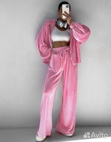 Костюм женский новый