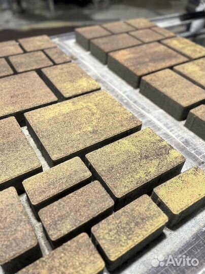 Тротуарная плитка и поребрик от 120 м2