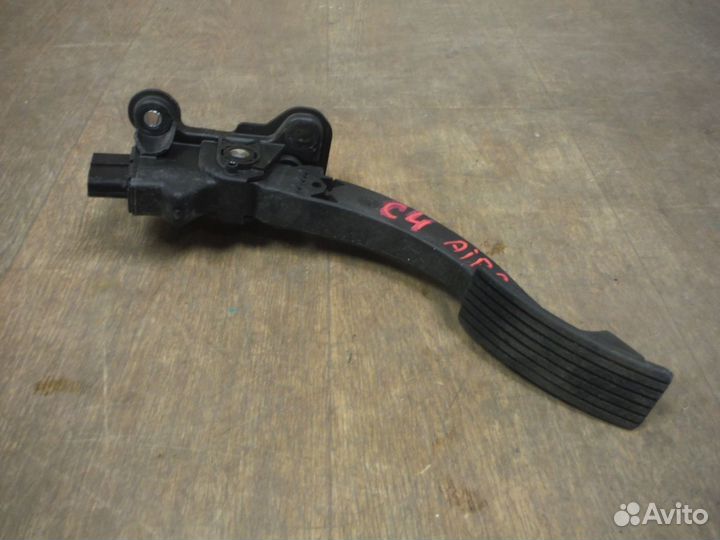 Педаль газа Citroen C4 Aircross 2015