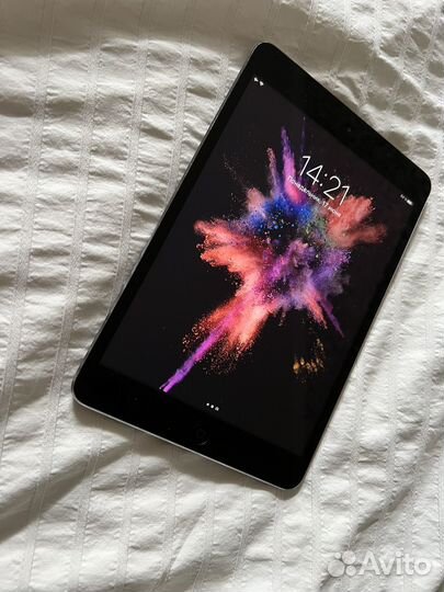 iPad мини в хорошем состоянии