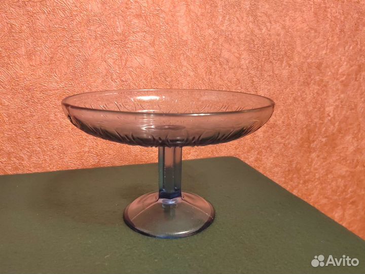 Конфетница (урановое стекло /Неман