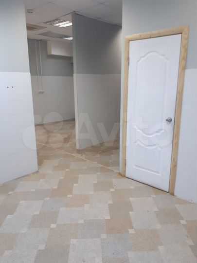 Помещение 72 м² с отдельным входом в Металлурге