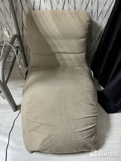 Мягкое кресло