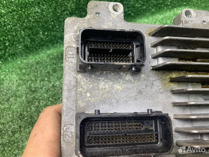 Блок управления двигателем Opel Astra J (2010-201