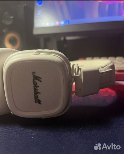 Наушники marshall белые