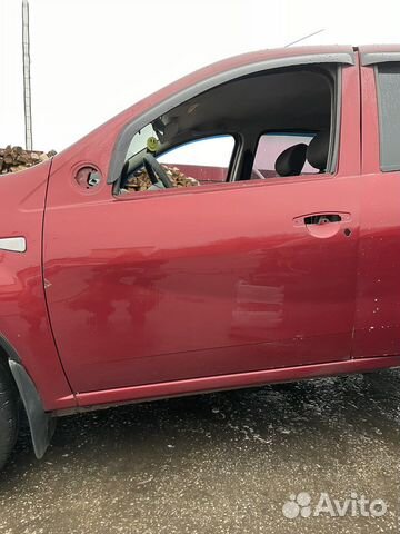 Дверь Renault Sandero 1 передняя левая