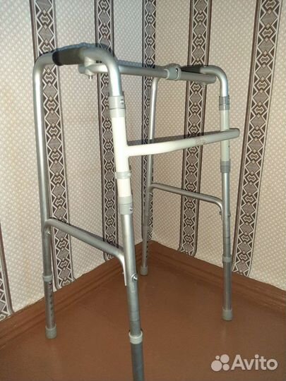 Ходунки для взрослых