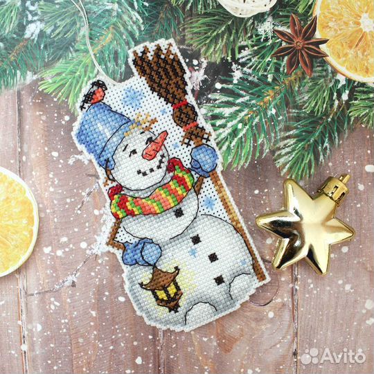 Р-318 Набор для вышивания на пластиковой канве мп