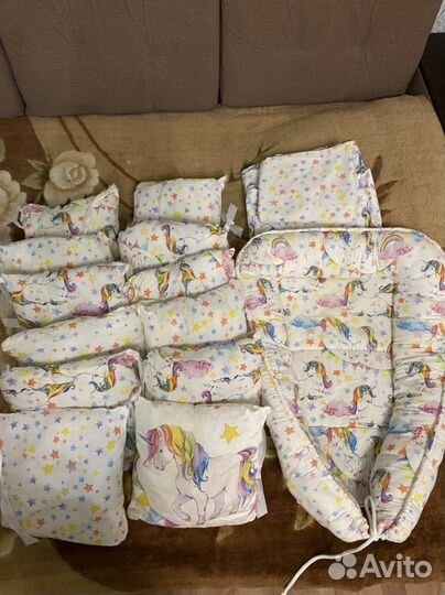 Бортики подушки в кроватку