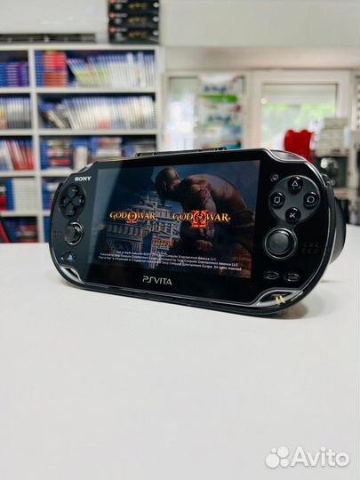 PS Vita PCH-1108 MicroSD 32GB + Чехол Black