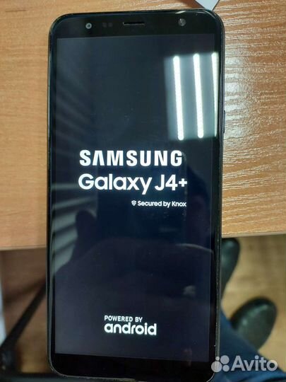 Телефон Samsung galaxyj4+