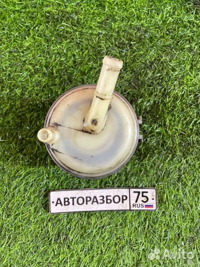 Бачок гур Nissan X-Trail NT30 QR20DE 2000