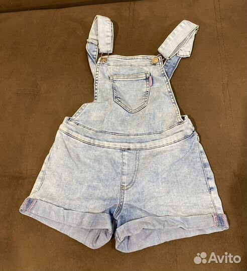 Джинсовый комбинезон для девочки
