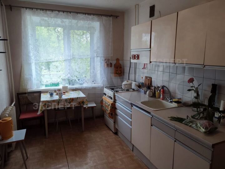 2-к. квартира, 70 м², 3/5 эт.